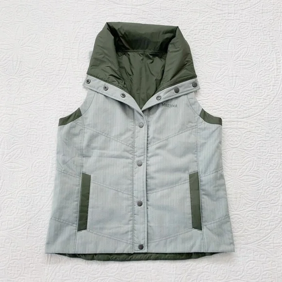 Marmot Women's Peyton Reversible Vest, Sea Fog /‎ Beetle Green - Picture 3 of 4